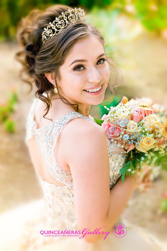 ¿Como elegir el peinado para mis xv años?