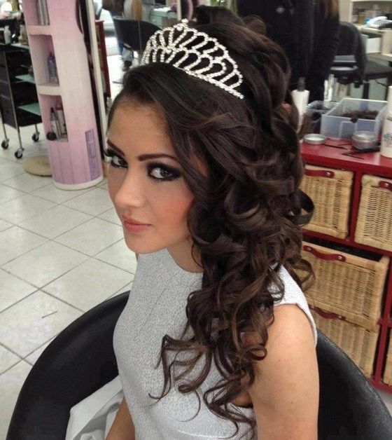 Peinados de quinceañeras de lado