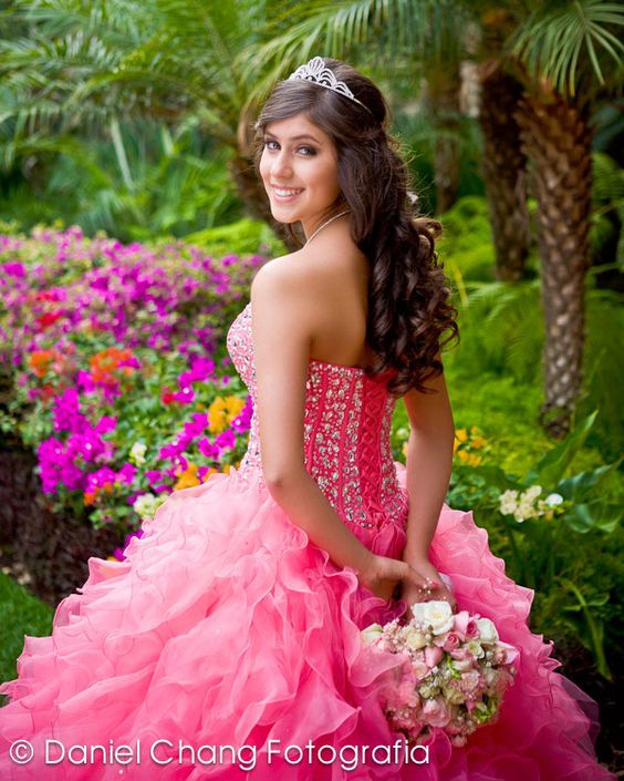 Peinados para quinceañeras sencillos