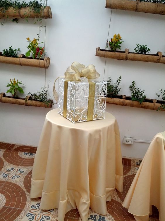 Baul para sobres de quince años sencillos