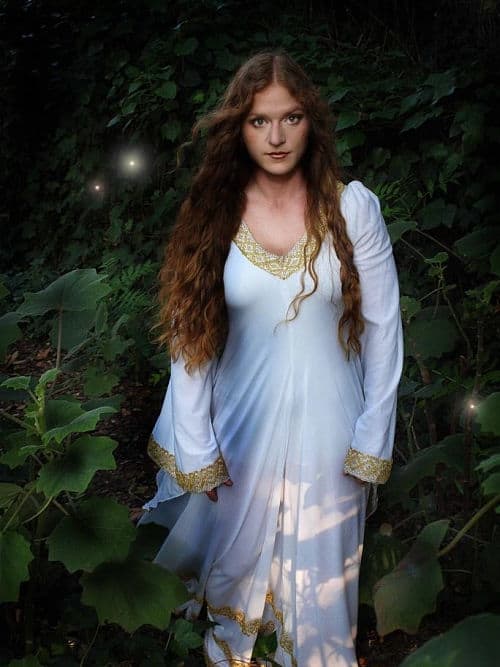 Vestido novia embarazada tipo túnica medieval